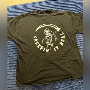 Spirit Black Graphic Short Sleeve Tee